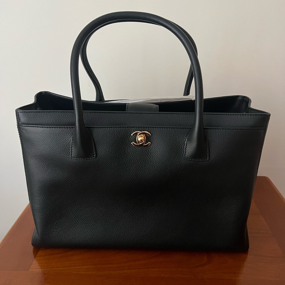 SOLD NEVER USED Chanel Executive Authentic Black Grained Leather Tote Bag